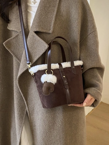 Borsa a Secchiello da Donna con Bordo in Pelliccia Sintetica Retrò Effetto Scamosciato con Ciondolo a Guanto Borsa a Tracolla Pendolare