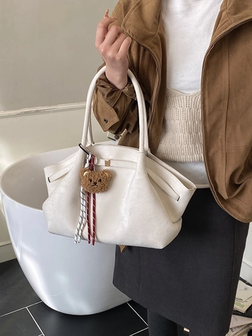 Large Capacity PU Tote Bag For Women Retro Minimalist Pleated Shoulder Bag With Cute Bear Pendant Daily Office Shopper Purse