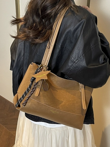 Vintage PU Leer Tote Tas Voor Vrouwen Grote Capaciteit Schoudertas Met Ster Hanger Woon-werkverkeer Mode Rits Handtas