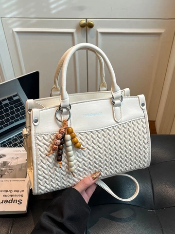 Sac Fourre-tout en Cuir PU pour Femmes avec Épissage Tissé et Pendentif en Perles Sac à Bandoulière Matelassé pour Travail Quotidien