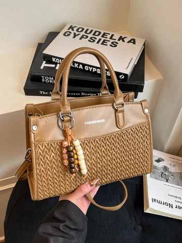 Sac Fourre-tout en Cuir PU pour Femmes avec Épissage Tissé et Pendentif en Perles Sac à Bandoulière Matelassé pour Travail Quotidien