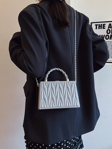 Luxury Quilted Synthetic Leather Box Bag For Women Chain Shoulder Bag Elegant Matelasse Handbag Stylish Crossbody Square Purse