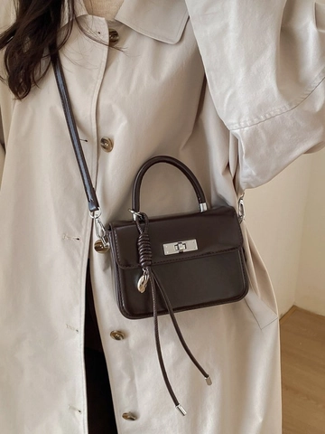 Minimalist PU Leather Kelly Style Handbag For Women Vintage Square Crossbody Bag With Silver Lock And Pendant Commute Bag