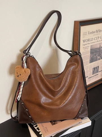 Retro Women PU Leather Large Capacity Tote Bag Fashion Patchwork Shoulder Bag With Rivets And Bear Pendant Hobo Handbag For Commute