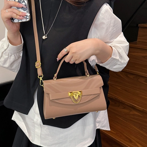 Women Wave Texture Shoulder Bag Gold Chain Lock PU Leather Crossbody Handbag Minimalist Solid Color Tote Bag For Ladies Daily