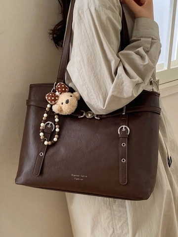Sac Fourre-tout en Cuir PU Grande Capacité pour Femmes Avec Pendentif Ours en Peluche Sac à Épaule Minimaliste Rétro pour Navettage