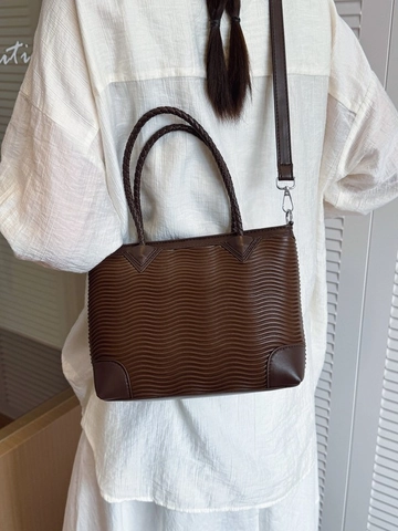 Women Vintage PU Leather Wave Texture Tote Bag Large Capacity Shoulder Bag With Woven Handle Fashion Handbag For Daily Commute