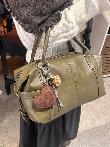 Damen Vintage PU Leder Boston Handtasche Große Kapazität Pendler Schulter Umhängetasche Mit Herz Anhänger Dekoration