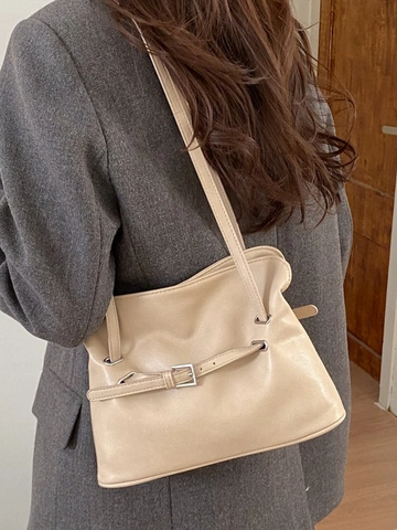 Moderne PU-Leder Wolkenfalten Schultertasche Für Damen Retro Minimalistische Gürtelschnalle Tragetasche Koreanischer Stil Pendeltasche
