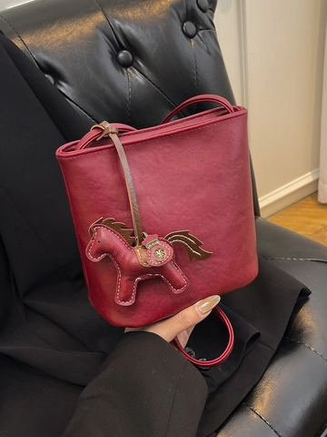 Bolso Bombonera de Cuero PU Vintage para Mujer Retro Color Sólido Bolso de Hombro Con Colgante de Caballo Moda Bolso Cruzado