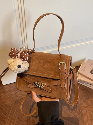 Sac Sous le Bras en Cuir PU Vintage pour Femmes Grande Capacité Fermeture à Verrou Sac à Épaule avec Pendentif Ours pour Trajet Quotidien