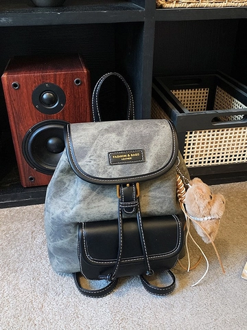 Sac à Dos en Cuir PU Rétro pour Femmes Grande Capacité Cordon de Serrage Patchwork Sac d'École Avec Pendentif Ours Couleur Contrastée