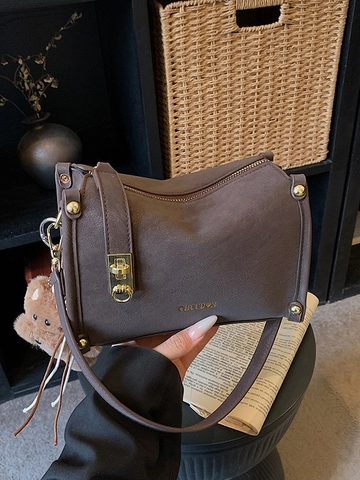 Borsa a Tracolla in Pelle PU Satinata Vintage da Donna Elegante Borsa a Mano Quadrata Urbana Con Ciondolo a Orsetto di Peluche Borsa a Spalla alla Moda