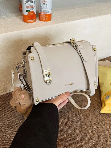 Borsa a Tracolla in Pelle PU Satinata Vintage da Donna Elegante Borsa a Mano Quadrata Urbana Con Ciondolo a Orsetto di Peluche Borsa a Spalla alla Moda