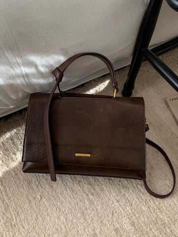 Women Minimalist PU Leather Handbag Vintage Solid Color Large Capacity Shoulder Crossbody Bag With Metal Logo Versatile