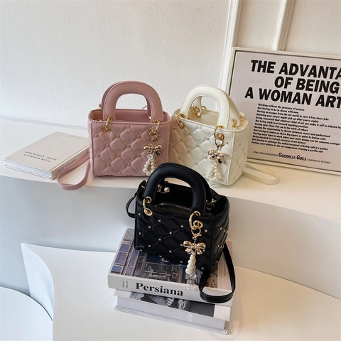Women Rhombic Quilted Handbag Fashion Artificial Pearl Pendant Crossbody Square Bag Metal Rivet Top Handle Messenger Purse