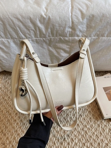 Bolso de Axila de Cuero PU Minimalista para Mujer Moda Bolso de Hombro Hobo Retro Con Colgante de Corazón Color Sólido