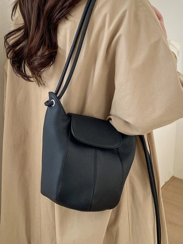 Bolso de Cubo de Cuero PU Vintage de Gran Capacidad para Mujer Bolso Bandolera con Solapa de Color Sólido Retro