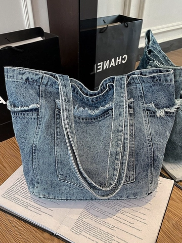 Dames Denim Tote Bag Grote Capaciteit Woon-werkverkeer Schoudertas Met Parelketting En Strik Gerafelde Rand Vintage Gewassen Handtas