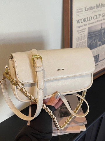 Vintage Eenvoudige PU Leren Baguette Tas voor Dames met Letterprint Schouder Crossbody Tas met Decoratieve Ketting Dagelijks Gebruik