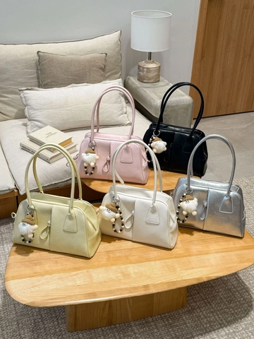Women PU Leather Underarm Bag Minimalist Solid Color Shoulder Bag With Plush Pendant Stitching Design Retro Hobo Handbag