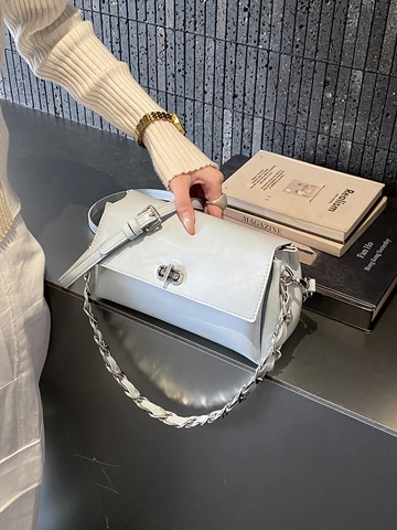 Borsa a Tracolla da Donna in Pelle PU Lucida Con Catena in Metallo Argentato E Chiusura a Girello Elegante Borsa a Spalla
