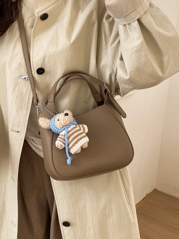 Damen Retro PU Leder Eimertasche Minimalistisch Lychee Muster Schulter Umhängetasche Mit Bären Anhänger Pendler Handtasche