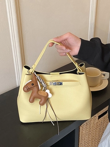 Sac Seau Élégant en Cuir PU Motif Litchi Pour Femmes Sac Bandoulière Avec Serrure Métallique Et Pendentif Cheval