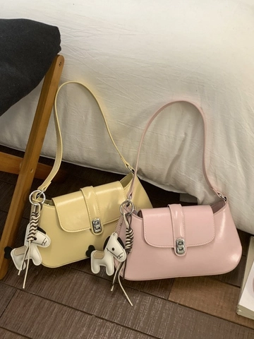 Vintage Women PU Leather Underarm Shoulder Bag With Horse Charm Decoration Solid Color Flip Bag With Metal Lock