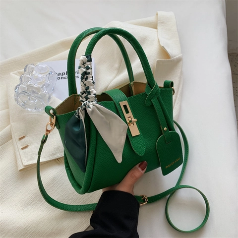Damen Mode Litchi Muster PU Leder Tragetasche Stilvolle Pendler Handtasche Mit Dekorativen Seidenschal Und Metallschloss