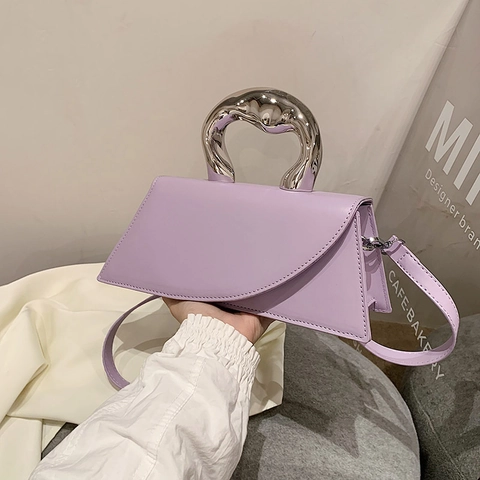 Sac à Main de Designer en Cuir PU pour Femmes Avec Poignée Métallique Irrégulière Sac Bandoulière Versatile Couleur Unie Mode