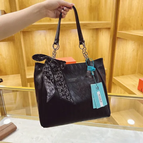Damen Mode Große Kapazität PU Leder Einkaufstasche Gesteppt Schultertasche Mit Schal Dekoration Lässige Pendler Handtasche