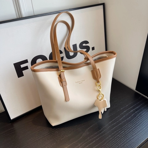Damen Große Kapazität PU Leder Einkaufstasche Vintage Pendler Umhängetasche Mit Elefantenanhänger Kontrastfarbe Mode Handtasche