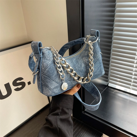 Women Fashion Quilted Chain Crossbody Bag PU Leather Retro Hobo Shoulder Bag Versatile Dumpling Handbag With Round Charm