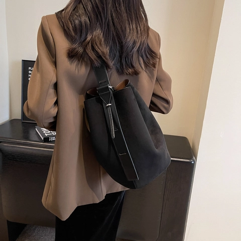 Dames Stedelijk Minimalistisch Frosted PU Lederen Emmertas Grote Capaciteit Verstelbare Schouder Crossbody Tas Mode Dagelijks