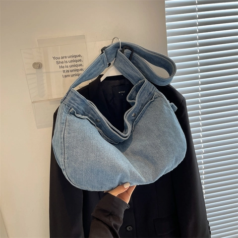 Sac Messager Hobo en Denim à Grande Capacité pour Femmes Surpiqûres Contrastées Bandoulière Réglable Casual Streetwear Denim Délavé