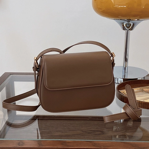Piccola Borsa Quadrata da Donna in Pelle PU Minimalista Moda Coreana con Patta Borsa a Tracolla Versatile per Pendolari
