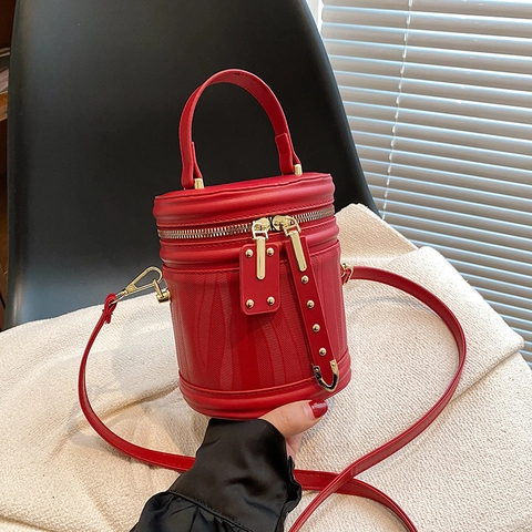 Bolso de Cubo Cilíndrico de Moda para Mujer Cuero PU Color Sólido Decoración de Remaches Bolso de Hombro Cruzado Estilo Vintage Bolso de Mano Uso Diario
