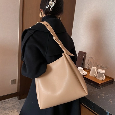 Borsa a Tracolla in Pelle PU Grande Capacità da Donna Minimalista Set Tote Due Pezzi Elegante Borsa Pendolare Versatile