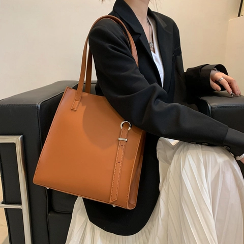 Große Kapazität PU Leder Tote Bag Für Damen Retro Urban Minimalistisch Pendeln Schulter Handtasche Mit Metallring Nieten Dekor