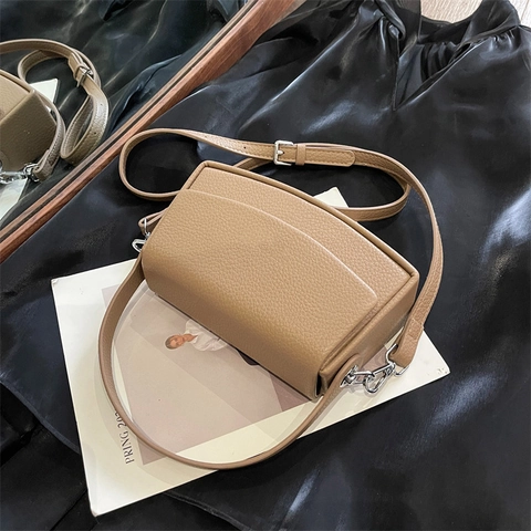 Borsa Sottobraccio in Pelle PU a Trama Litchi da Donna Piccola Borsa a Tracolla Quadrata Minimalista con Patta e Manico
