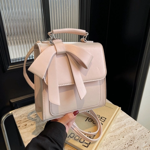 Women's Fashion PU Leather Backpack Large Bowknot Handbag Versatile Crossbody Bag 2024 Trendy Commuter Rucksack