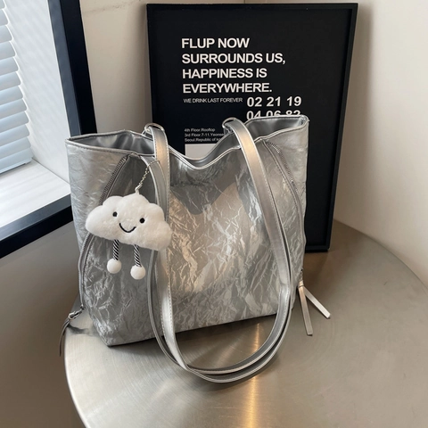 Women Large Capacity Wrinkled PU Leather Tote Bag Fashion Shoulder Bag With Plush Cloud Charm For Daily Commute Work