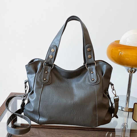 Sac Fourre-tout en Cuir PU de Grande Capacité pour Femmes Sac à Main Minimaliste Décor de Rivets avec Bandoulière Réglable