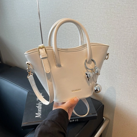 Fashion Women PU Leather Bucket Bag With Bowknot Metal Pendant Chain Strap Versatile Handbag Crossbody Bag Solid Color Purse