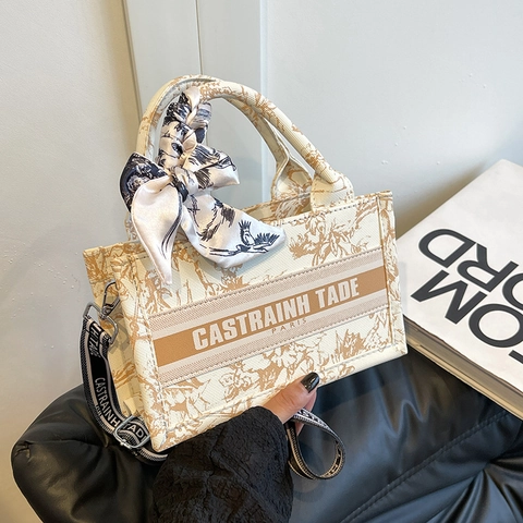 Borsa Tote in Pelle PU con Stampa Floreale Vintage Grande Capacità Borsa a Tracolla da Donna con Sciarpa Stile di Design