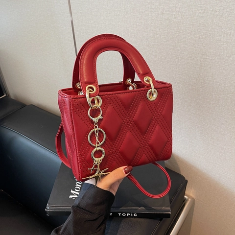 Europese Mode PU Lederen Gewatteerde Handtas Chic Diamant Rooster Vrouwen Crossbody Tas Met Ster Hanger Top Handle Satchel