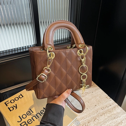 Fashion Quilted PU Leather Handbag For Women Stylish Diamond Pattern Top Handle Bag With Star Pendant Crossbody Shoulder Bag