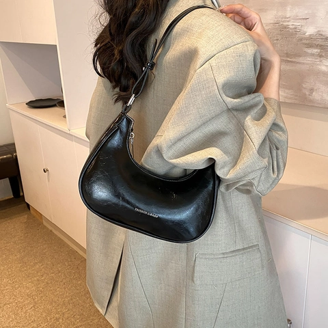 Damen Retro PU Leder Halbmond Schultertasche Metallic Glänzend Minimalistisch Achseltasche Hobo Bag Mit Verstellbarem Gurt Alltag