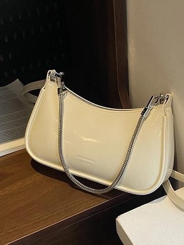 Bolso de Axila de Cuero PU Brillante para Mujer Bolso de Hombro de Color Sólido Versátil Con Cadena de Metal Corazón